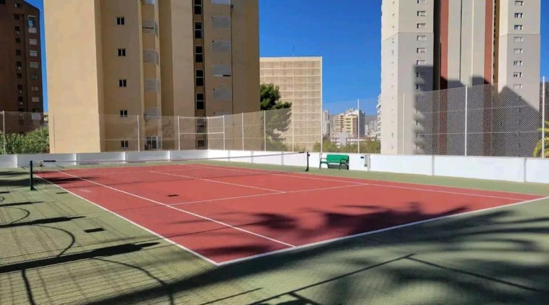 Vacanza Luxury Complex- Parking , Pool Only In The Summer , Rincon De Loix Apartamento Benidorm Exterior foto