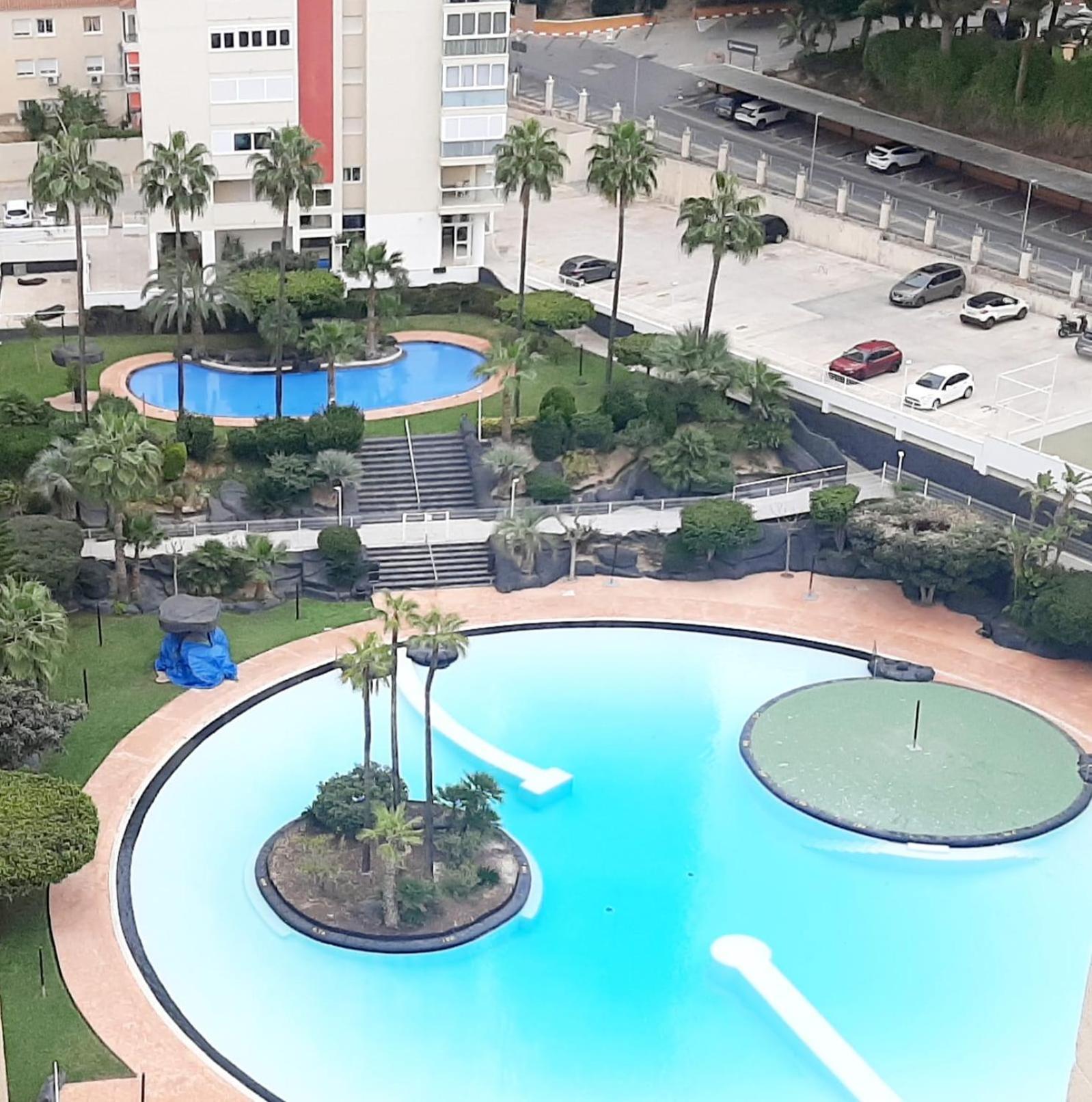 Vacanza Luxury Complex- Parking , Pool Only In The Summer , Rincon De Loix Apartamento Benidorm Exterior foto