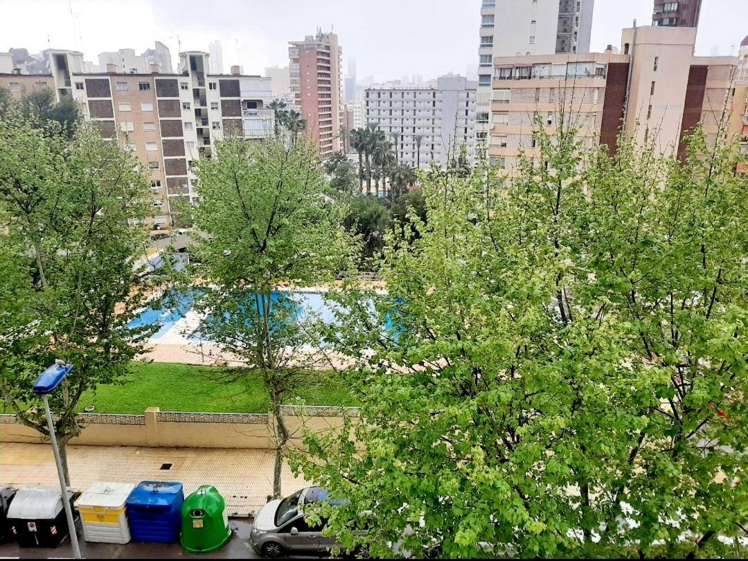 Vacanza Luxury Complex- Parking , Pool Only In The Summer , Rincon De Loix Apartamento Benidorm Exterior foto