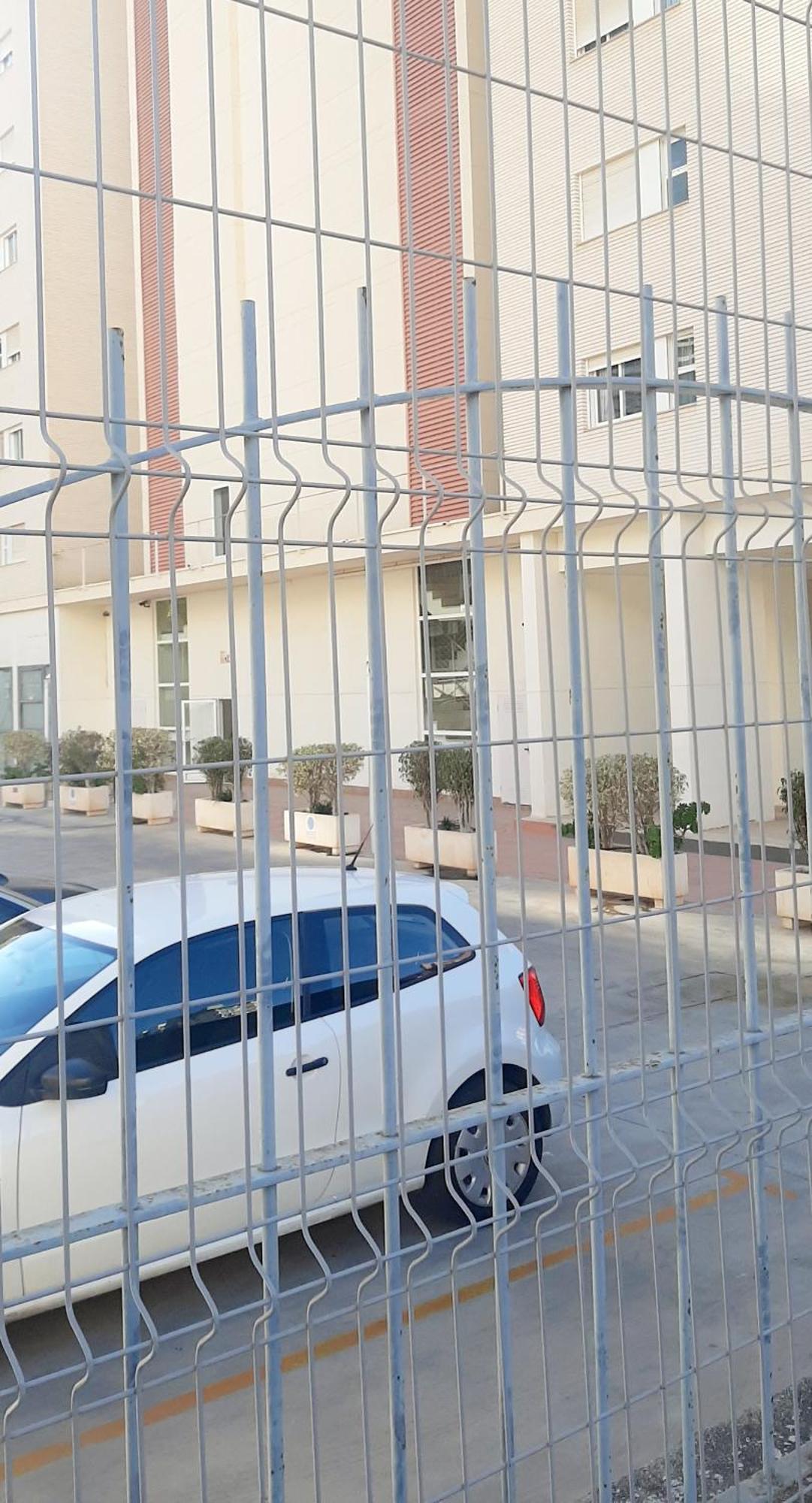 Vacanza Luxury Complex- Parking , Pool Only In The Summer , Rincon De Loix Apartamento Benidorm Exterior foto